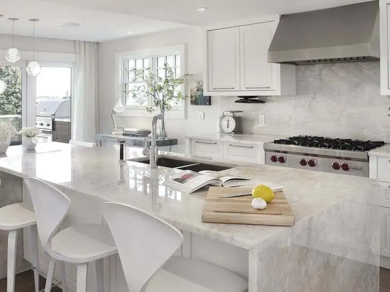 cristallo quartzite countertop