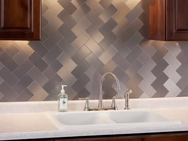 Brushed-Stainless-Metal-Backspla
