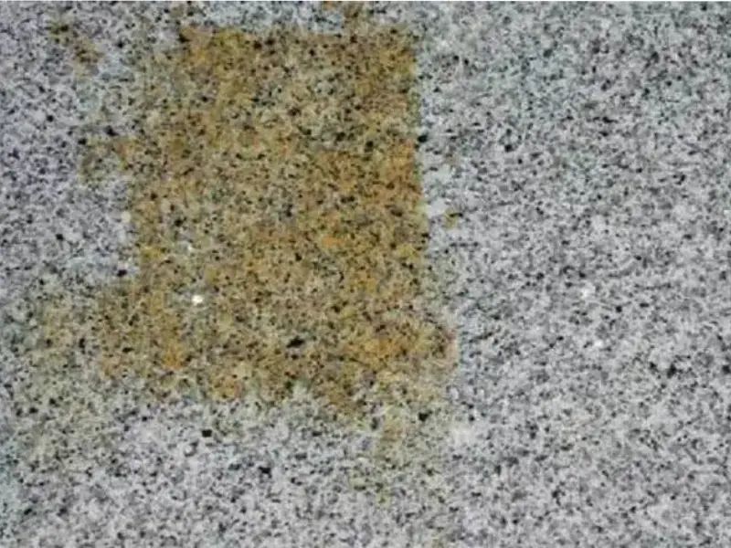 rust-stain-yellowing-granite